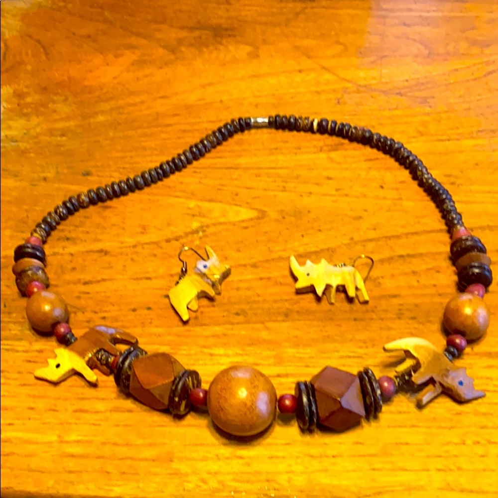 VTG wooden bead & rhino necklace & earrings set